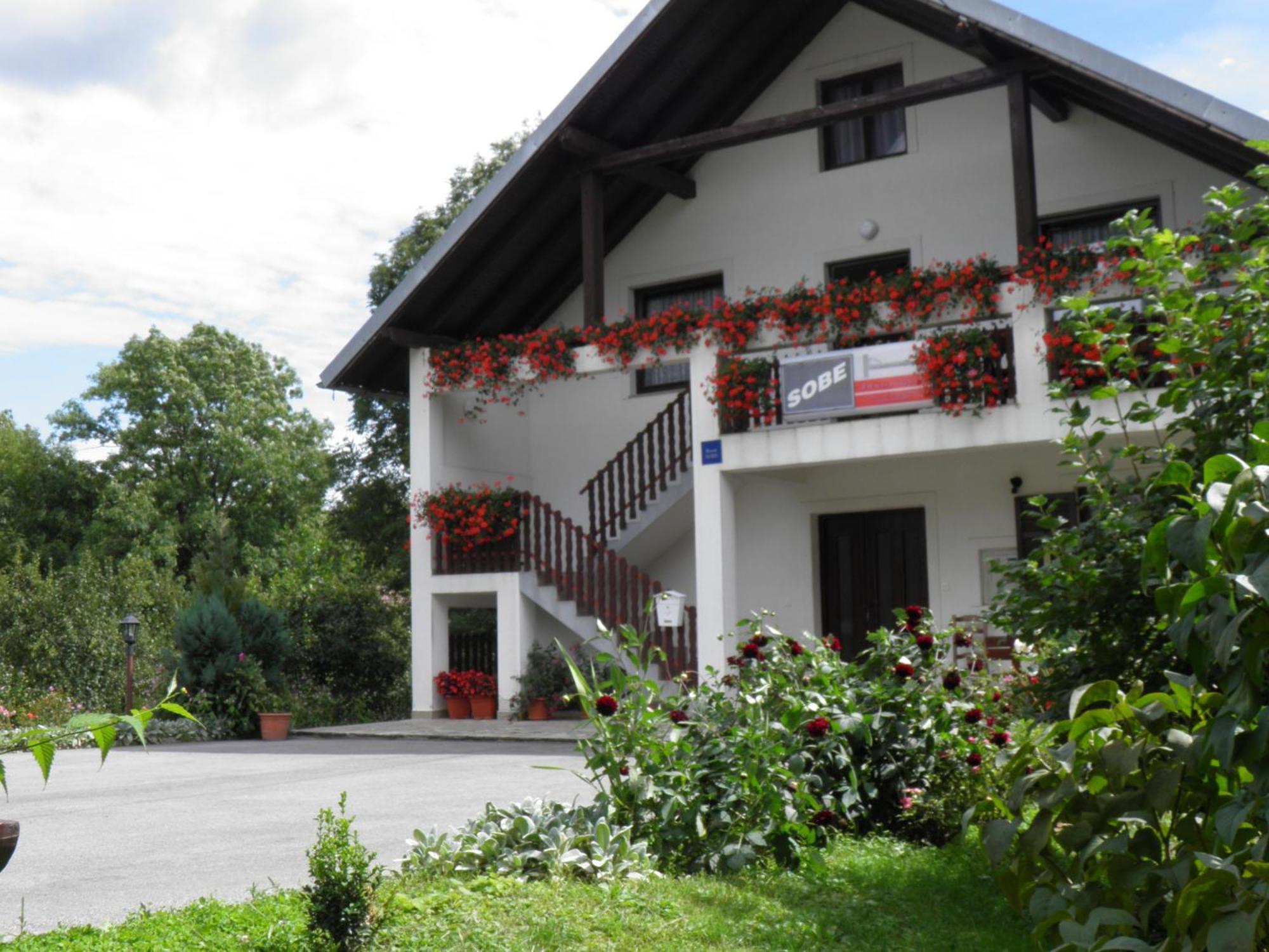 House Janja Plitvice Hotel Seliste Dreznicko Exterior photo