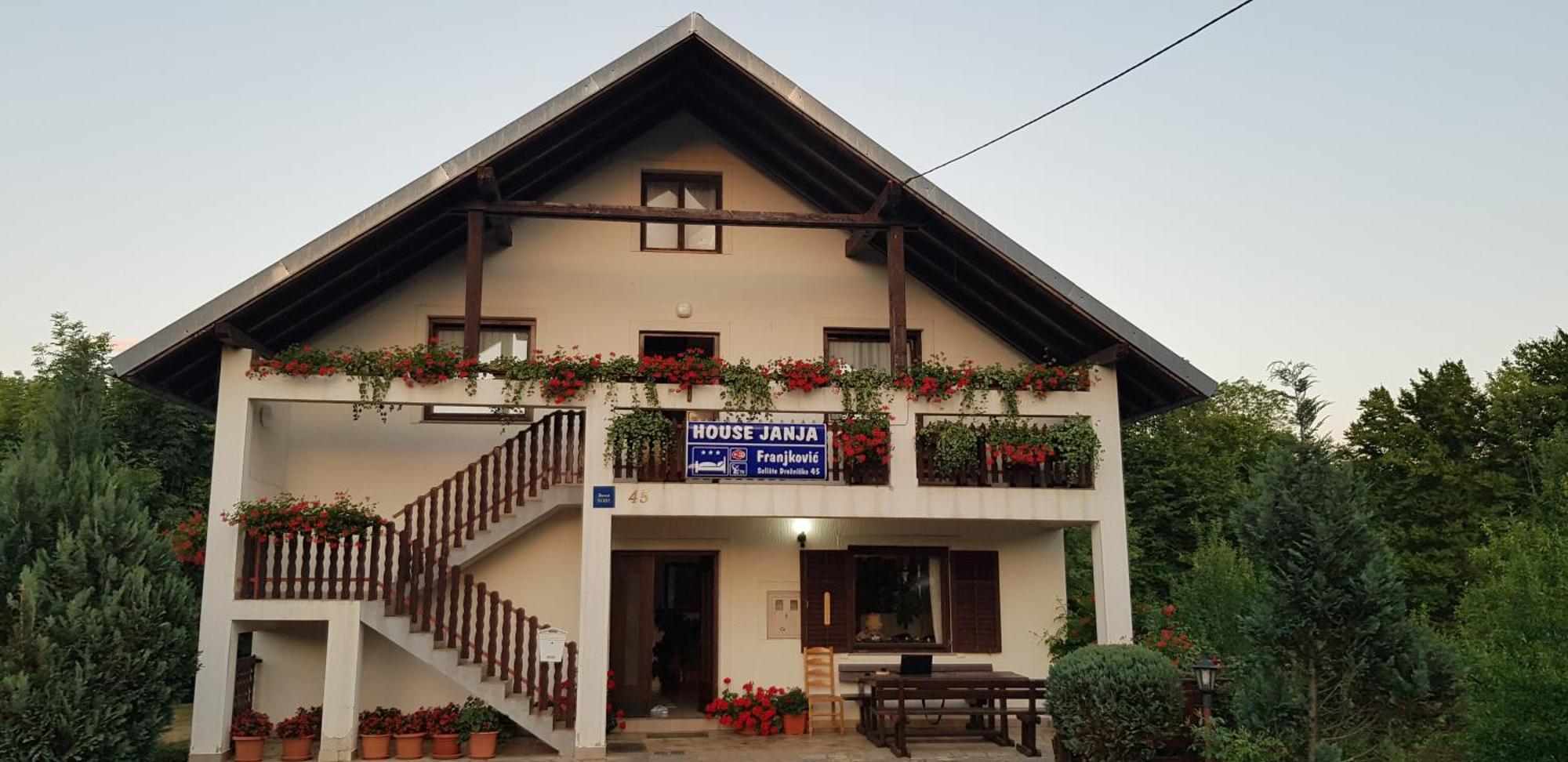 House Janja Plitvice Hotel Seliste Dreznicko Exterior photo